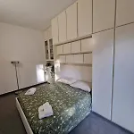 דירה Navigli Elegant With Park View *