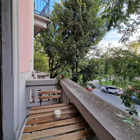 아파트 Navigli Elegant With Park View *