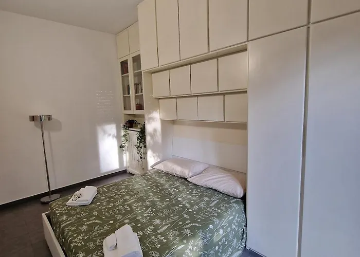 דירה Navigli Elegant With Park View *